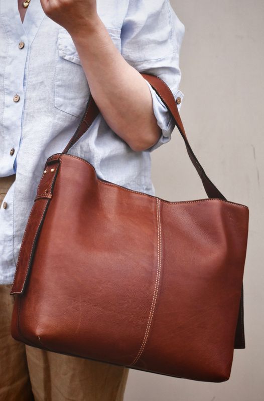 Cognac - Naya Stor Skinnveske