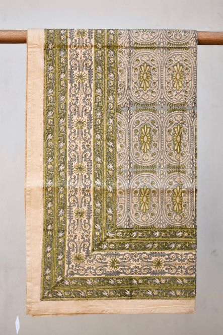 Hovedbilde Grønn - Karen duk 140x240 cm