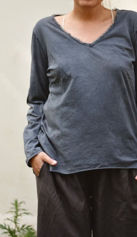 Dark Grey - Classic V-hals Langermet T-skjorte