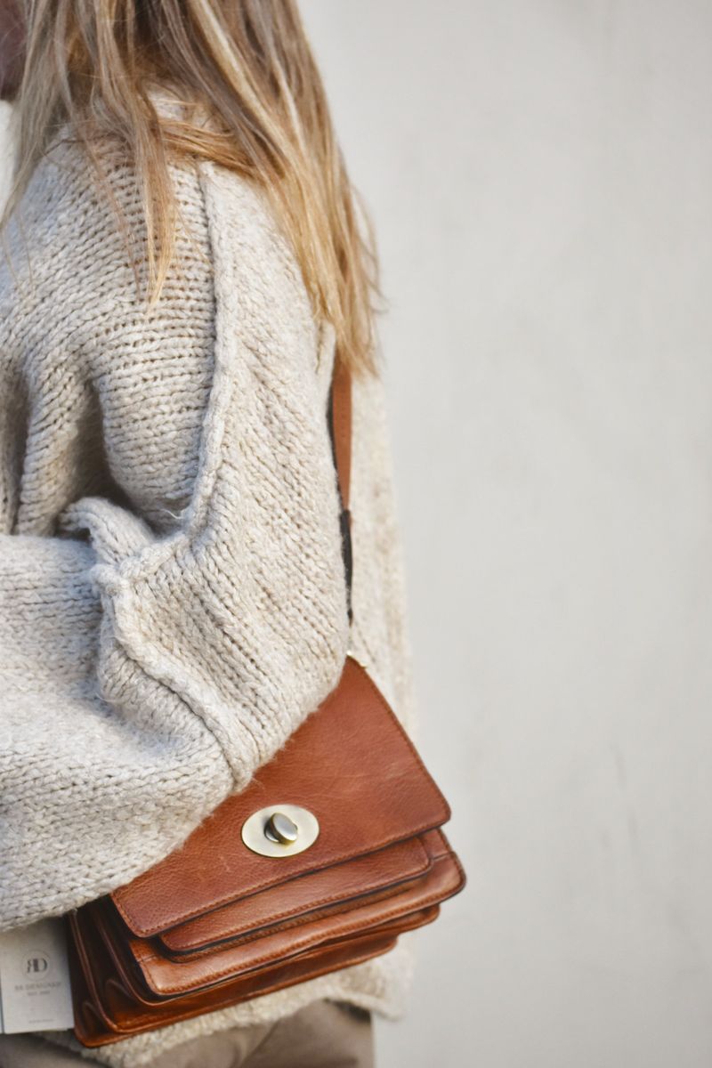 Walnut/brass - Alba Big Veske