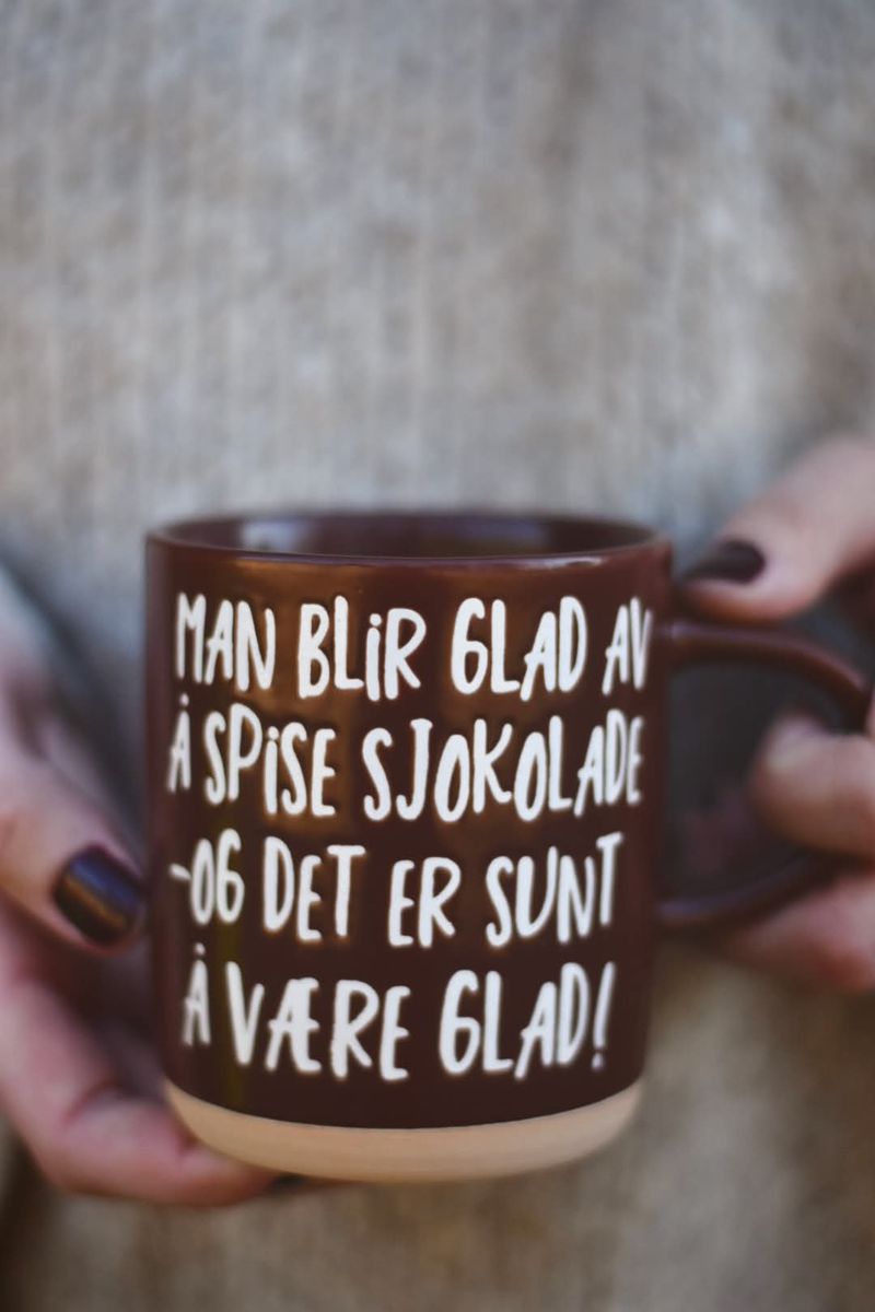 «Man blir glad av å spise sjokolade» Krus
