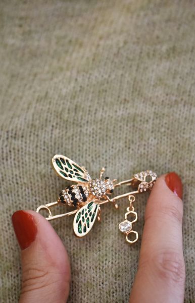 Hovedbilde Gull - Bie Brosje